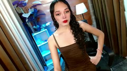 Snapshot of curybb_hanna19 chatting on 06-24-26, 10:25 BBY CURLYHANNA online show from 06-24-26, 10:25