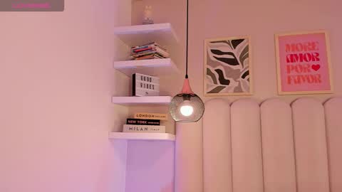 Snapshot of cute__cherry_ chatting on 11-01-25, 07:49 Amber online show from 11-01-25, 07:49