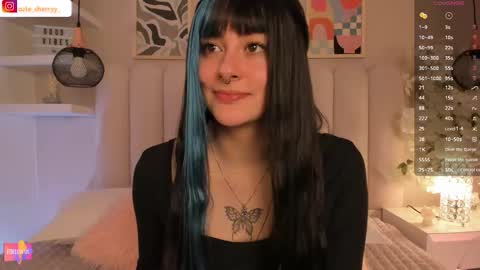 Snapshot of cute__cherry_ chatting on 11-26-25, 08:54 Amber online show from 11-26-25, 08:54