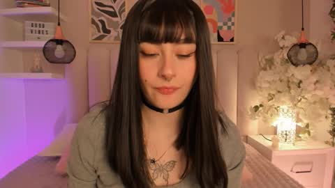 Snapshot of cute__cherry_ chatting on 12-01-25, 03:00 Amber online show from 12-01-25, 03:00