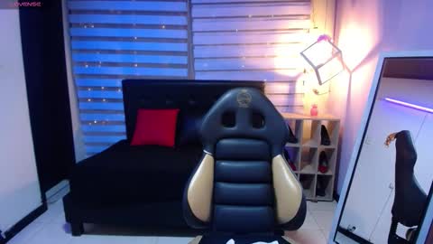 cute_angel_1 online show from 11-05-25, 12:05
