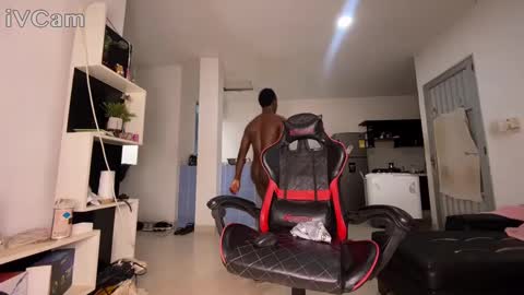 Snapshot of cute_boy_24cm chatting on 09-13-25, 12:05 cute_boy_24cm online show from 09-13-25, 12:05