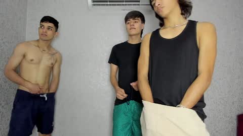 Snapshot of cute_boys18 chatting on 01-06-25, 05:38 ARTURO-18 MATIAS-18 NIKOLAY-19 HADES-18 GABO-19 online show from 01-06-25, 05:38