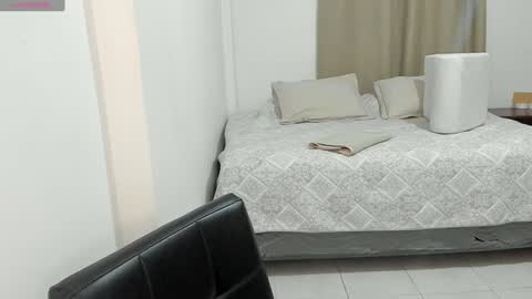 Sara online show from 12-15-24, 04:18