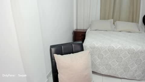 Sara online show from 09-14-25, 03:27