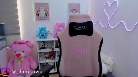 Dani  online show from 06-17-26, 02:51