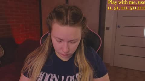 Everyday stream in the same time online show from 02-21-25, 01:44