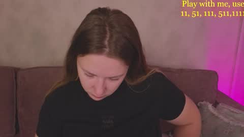 Everyday stream in the same time online show from 09-18-25, 01:18