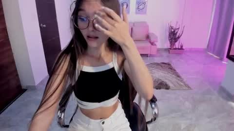 Bella Fox online show from 03-07-26, 04:15