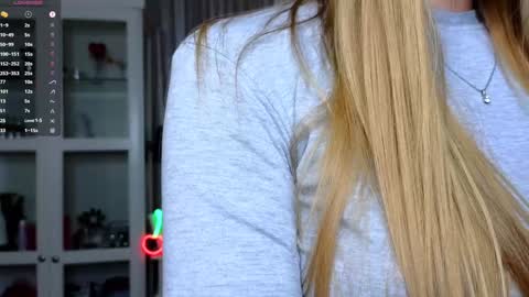 Snapshot of cute_fox_girl chatting on 11-16-25, 07:47 Anne online show from 11-16-25, 07:47