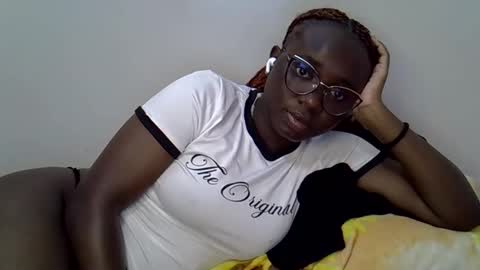 Snapshot of cute_gee chatting on 03-20-26, 01:38 daddysdoll online show from 03-20-26, 01:38