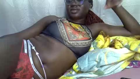 Snapshot of cute_gee chatting on 04-14-26, 02:56 daddysdoll online show from 04-14-26, 02:56