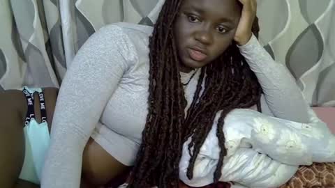 Snapshot of cute_gee chatting on 06-15-26, 11:56 daddysdoll online show from 06-15-26, 11:56