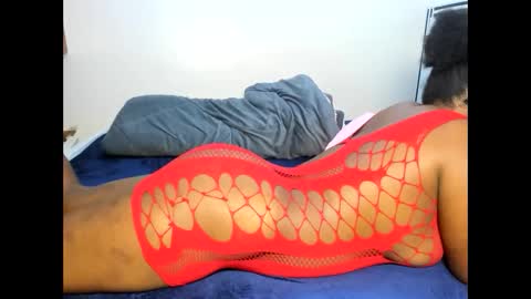 Snapshot of cute_gee43 chatting on 05-27-26, 12:07 cute_gee43 online show from 05-27-26, 12:07