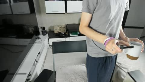 Snapshot of cute_grecha chatting on 05-28-26, 09:50 Grisha online show from 05-28-26, 09:50