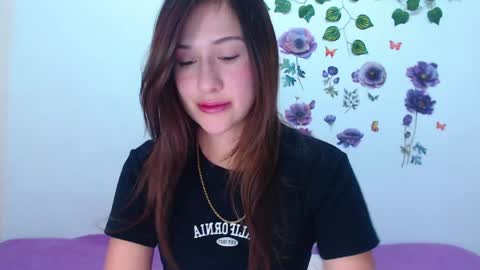 Snapshot of cute_isaa chatting on 05-12-26, 11:46 Isabella online show from 05-12-26, 11:46