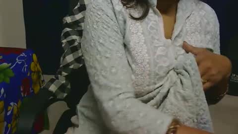 Snapshot of cute_kashmira99 chatting on 11-06-25, 05:47 kashmira online show from 11-06-25, 05:47