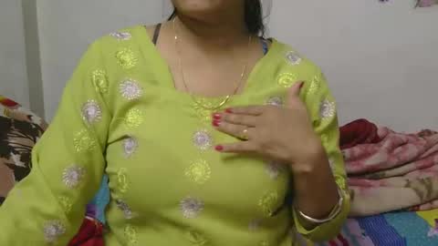 Snapshot of cute_kashmira99 chatting on 11-14-25, 05:00 kashmira online show from 11-14-25, 05:00