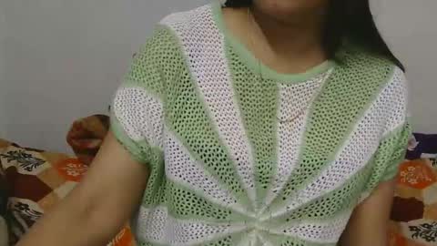 Snapshot of cute_kashmira99 chatting on 12-02-25, 02:50 kashmira online show from 12-02-25, 02:50