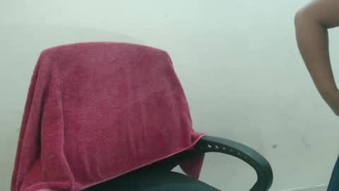 Snapshot of cute_kavya chatting on 11-14-25, 10:25 cute_kavya online show from 11-14-25, 10:25