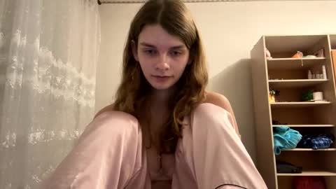 cute_kitte online show from 02-09-25, 09:06