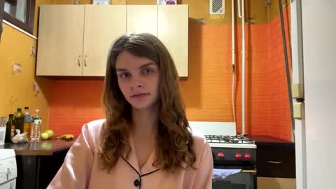 cute_kitte online show from 02-25-25, 09:46