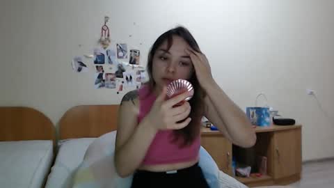 labubu D online show from 12-21-25, 01:07