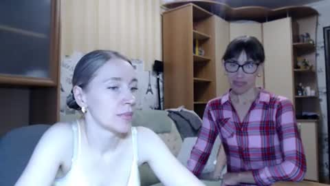 Snapshot of cute_lion_ chatting on 06-27-26, 12:22 cute_lion_ online show from 06-27-26, 12:22