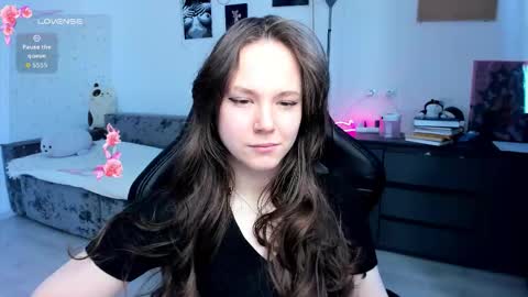 Emily online show from 02-28-26, 07:20