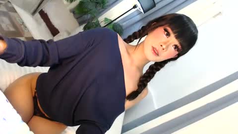 Snapshot of cute_maloi chatting on 07-20-26, 05:00 Jane online show from 07-20-26, 05:00