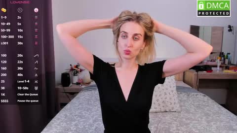 Snapshot of cute_milana chatting on 04-25-26, 12:41 Milana online show from 04-25-26, 12:41