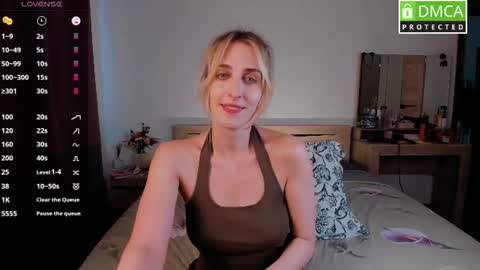 Snapshot of cute_milana chatting on 07-21-26, 01:35 Milana online show from 07-21-26, 01:35