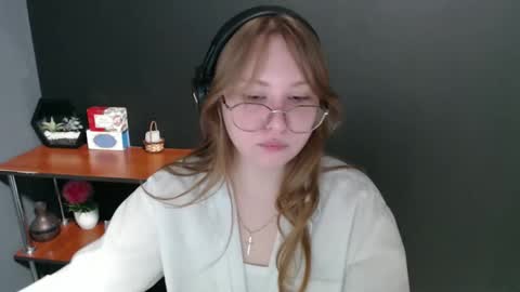 Veronica online show from 01-27-25, 10:16