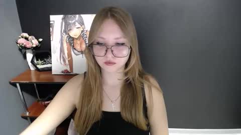 Veronica online show from 09-29-25, 06:40