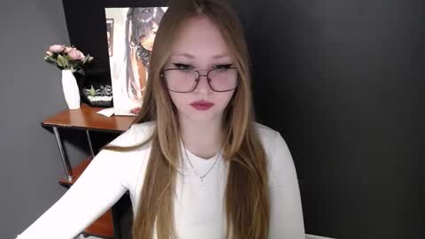 Veronica online show from 03-30-26, 06:14