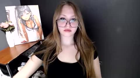 Snapshot of cute_minx chatting on 06-09-26, 06:14 Veronica online show from 06-09-26, 06:14