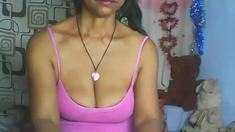 Snapshot of cute_moll chatting on 02-22-26, 02:15 murielle online show from 02-22-26, 02:15
