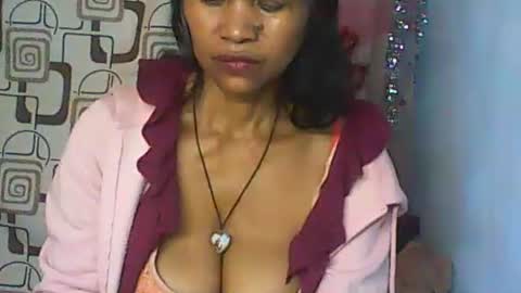 Snapshot of cute_moll chatting on 06-09-26, 07:09 murielle online show from 06-09-26, 07:09