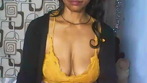 Snapshot of cute_moll chatting on 06-19-26, 08:34 murielle online show from 06-19-26, 08:34