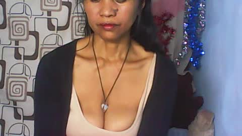 Snapshot of cute_moll chatting on 06-21-26, 01:24 murielle online show from 06-21-26, 01:24