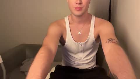 Snapshot of cute_moneylover chatting on 11-19-25, 06:30 Pavla online show from 11-19-25, 06:30