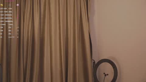 Snapshot of cute_pie_an chatting on 03-10-25, 11:06 AN online show from 03-10-25, 11:06