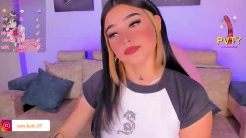 Snapshot of cute_sarita18 chatting on 11-25-25, 01:49 Sarita online show from 11-25-25, 01:49