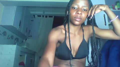 Snapshot of cute_sexy3 chatting on 06-08-26, 09:37 SHARON online show from 06-08-26, 09:37