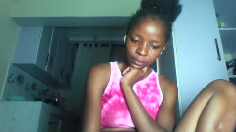 Snapshot of cute_sexy3 chatting on 06-27-26, 08:58 SHARON online show from 06-27-26, 08:58