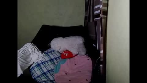 Mimi online show from 02-12-26, 09:54