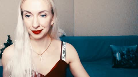 cute_smile_shy online show from 01-07-25, 10:19