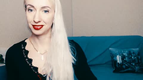 cute_smile_shy online show from 02-25-25, 10:07