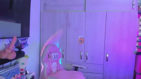 katalinda montt online show from 09-27-25, 08:03