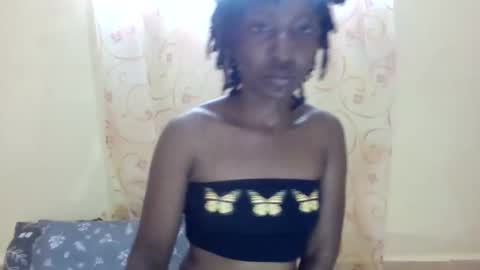 Snapshot of cute_xeniah chatting on 09-16-25, 06:36 cute_xeniah online show from 09-16-25, 06:36